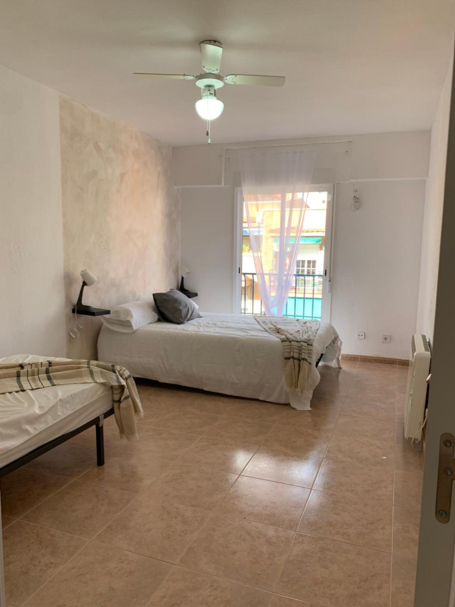 Mejorana Habitaciones Madrid Kültér fotó