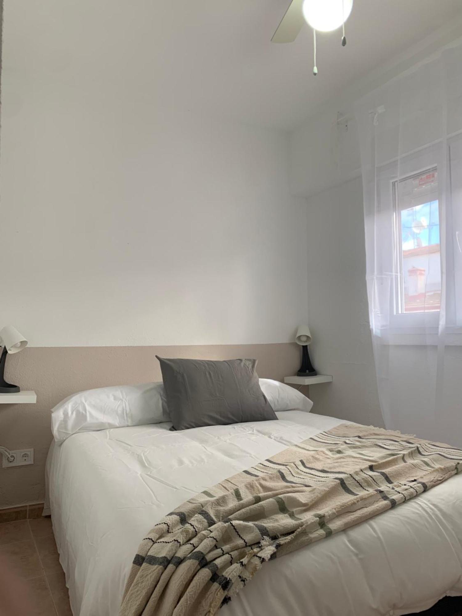 Mejorana Habitaciones Madrid Kültér fotó